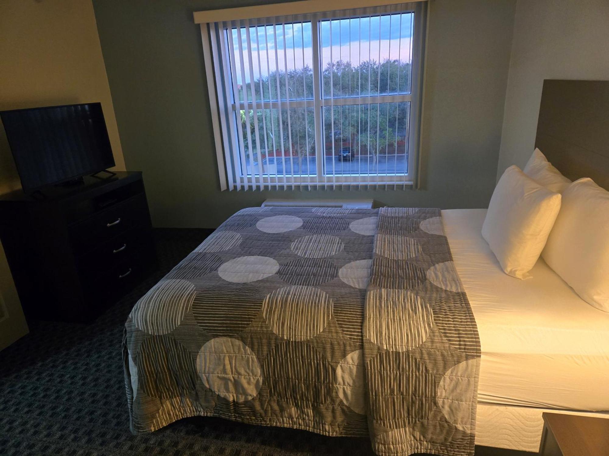 Allure Suites Of Fort Myers Bagian luar foto