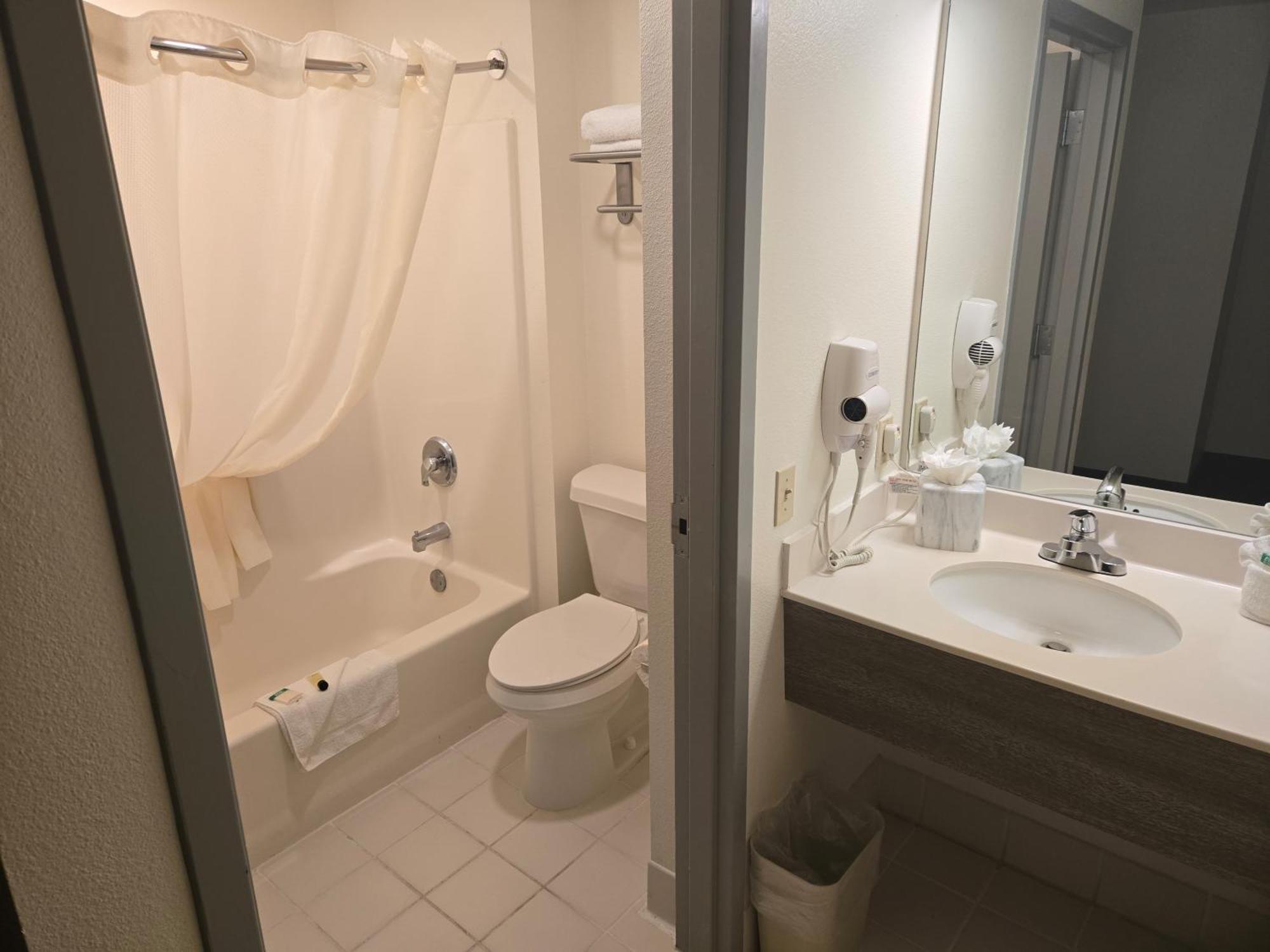 Allure Suites Of Fort Myers Bagian luar foto