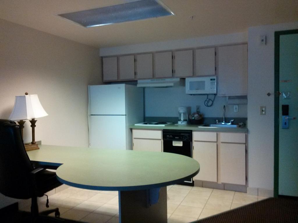 Allure Suites Of Fort Myers Ruang foto